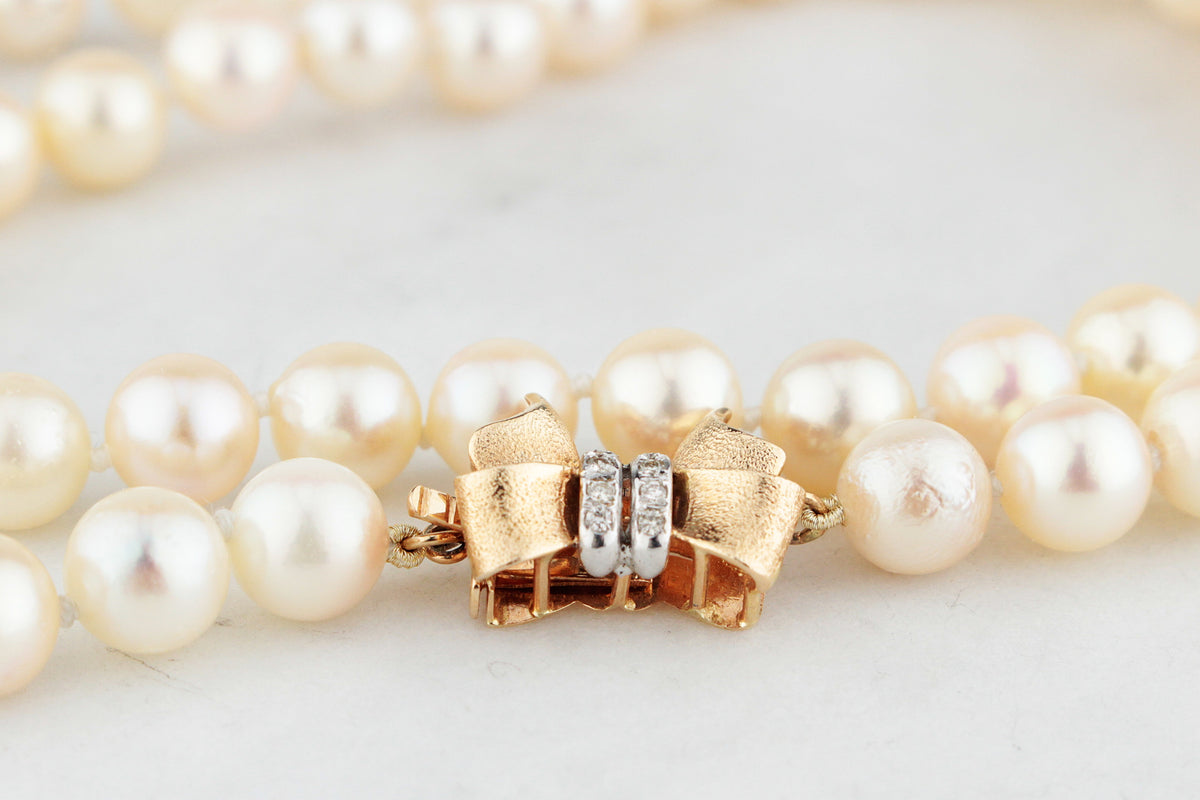 VINTAGE PEARL SINGLE STRAND NECKLACE WITH DIAMOND CLASP 14ct GOLD