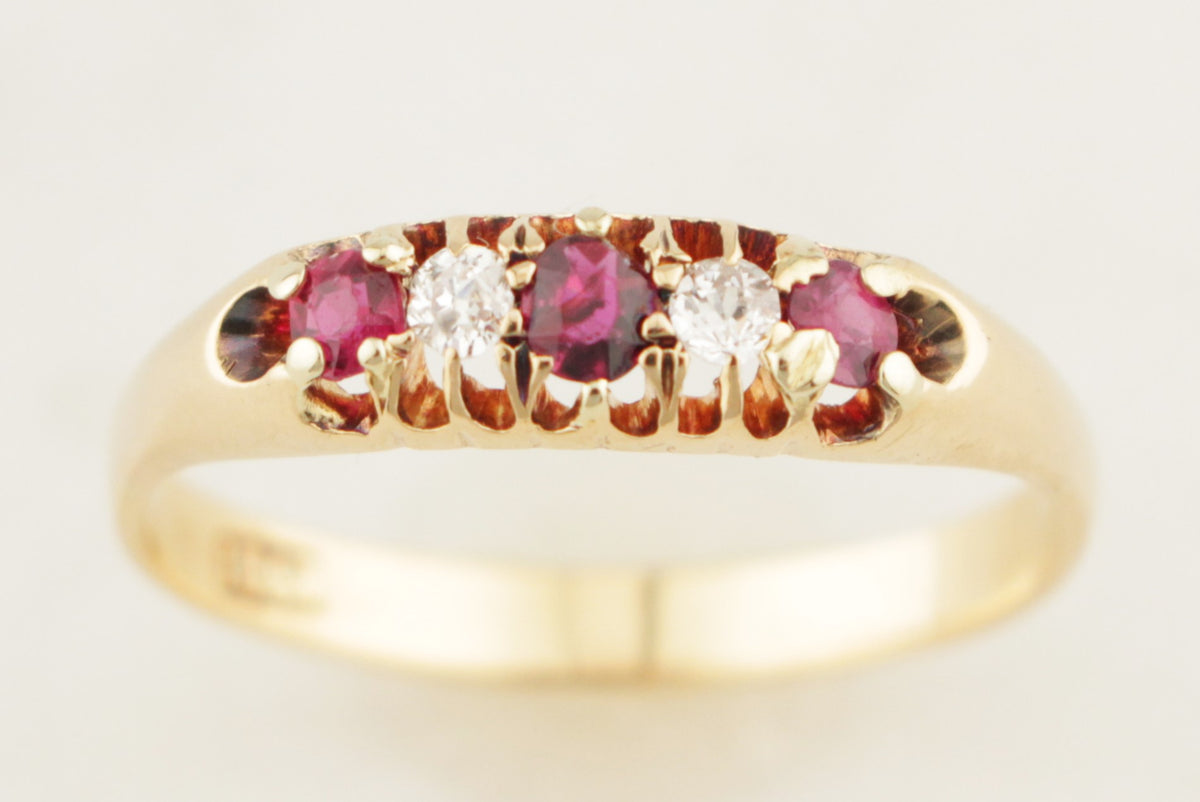 ANTIQUE EDWARDIAN c1900 RUBY & DIMAOND RING 18ct  GOLD
