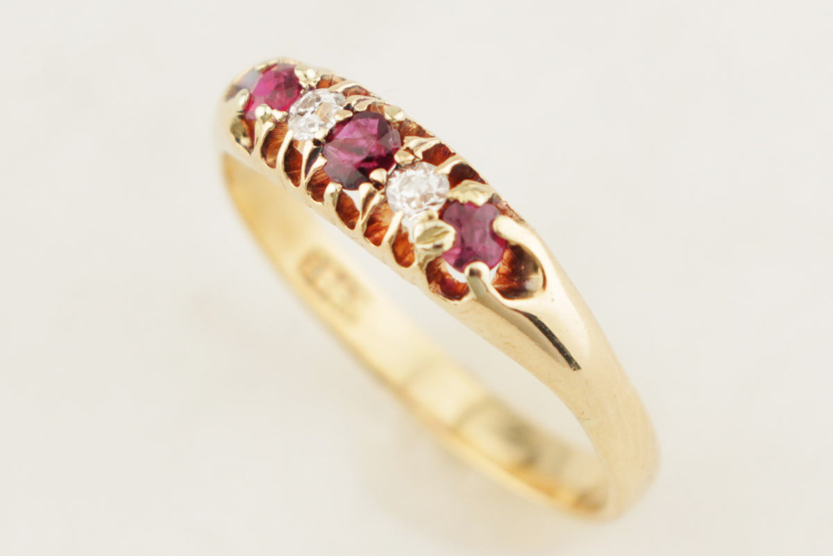 ANTIQUE EDWARDIAN c1900 RUBY & DIMAOND RING 18ct  GOLD