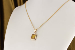 VINTAGE 4.2ct NATURAL SAPPHIRE PENDANT & CHAIN ON 9ct YELLOW GOLD