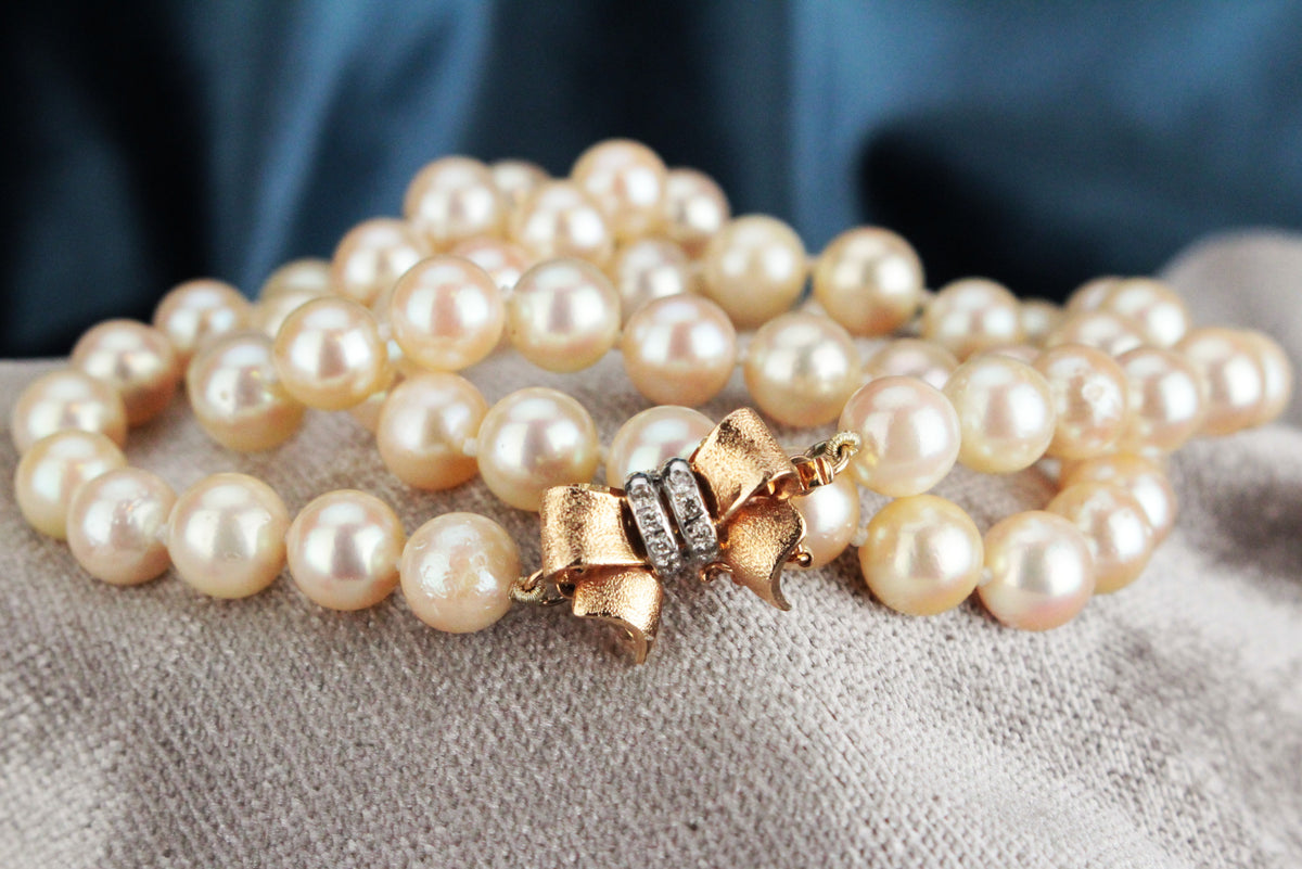VINTAGE PEARL SINGLE STRAND NECKLACE WITH DIAMOND CLASP 14ct GOLD