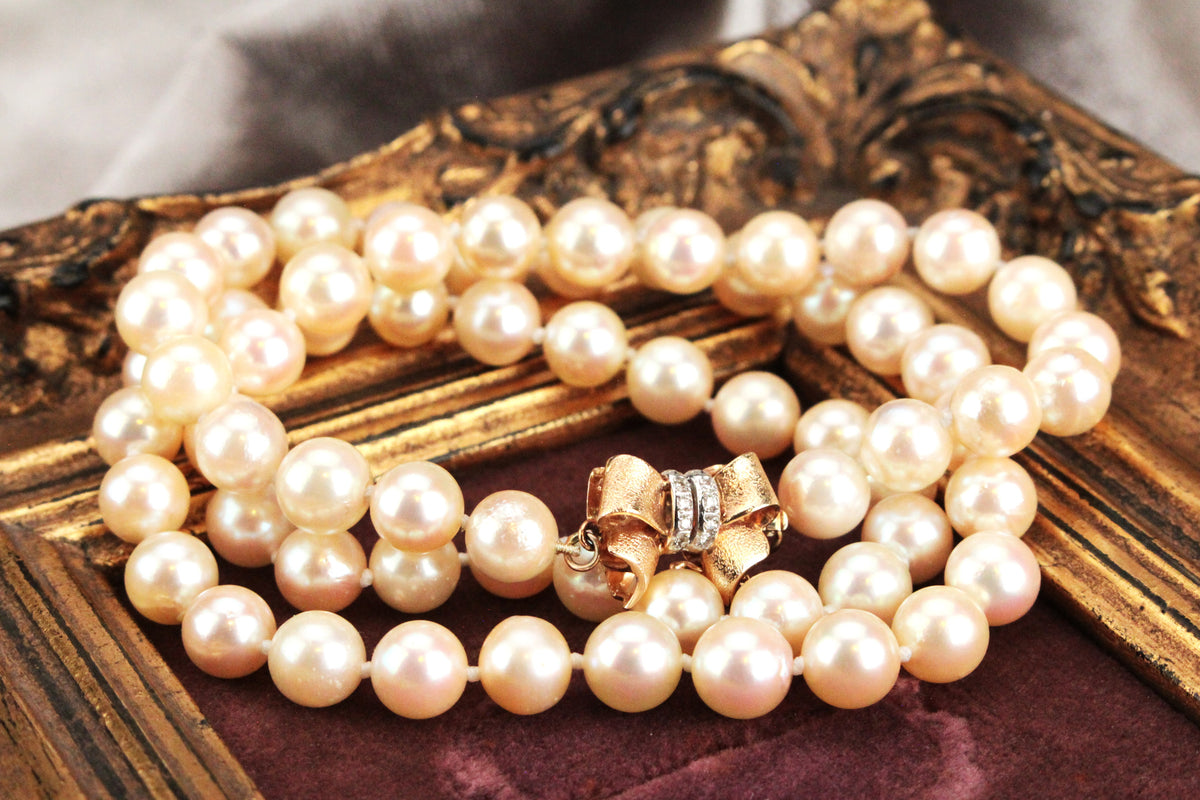 VINTAGE PEARL SINGLE STRAND NECKLACE WITH DIAMOND CLASP 14ct GOLD