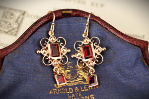 MODERN VICTORIAN STYLE GARNET EARRINGS 9ct GOLD