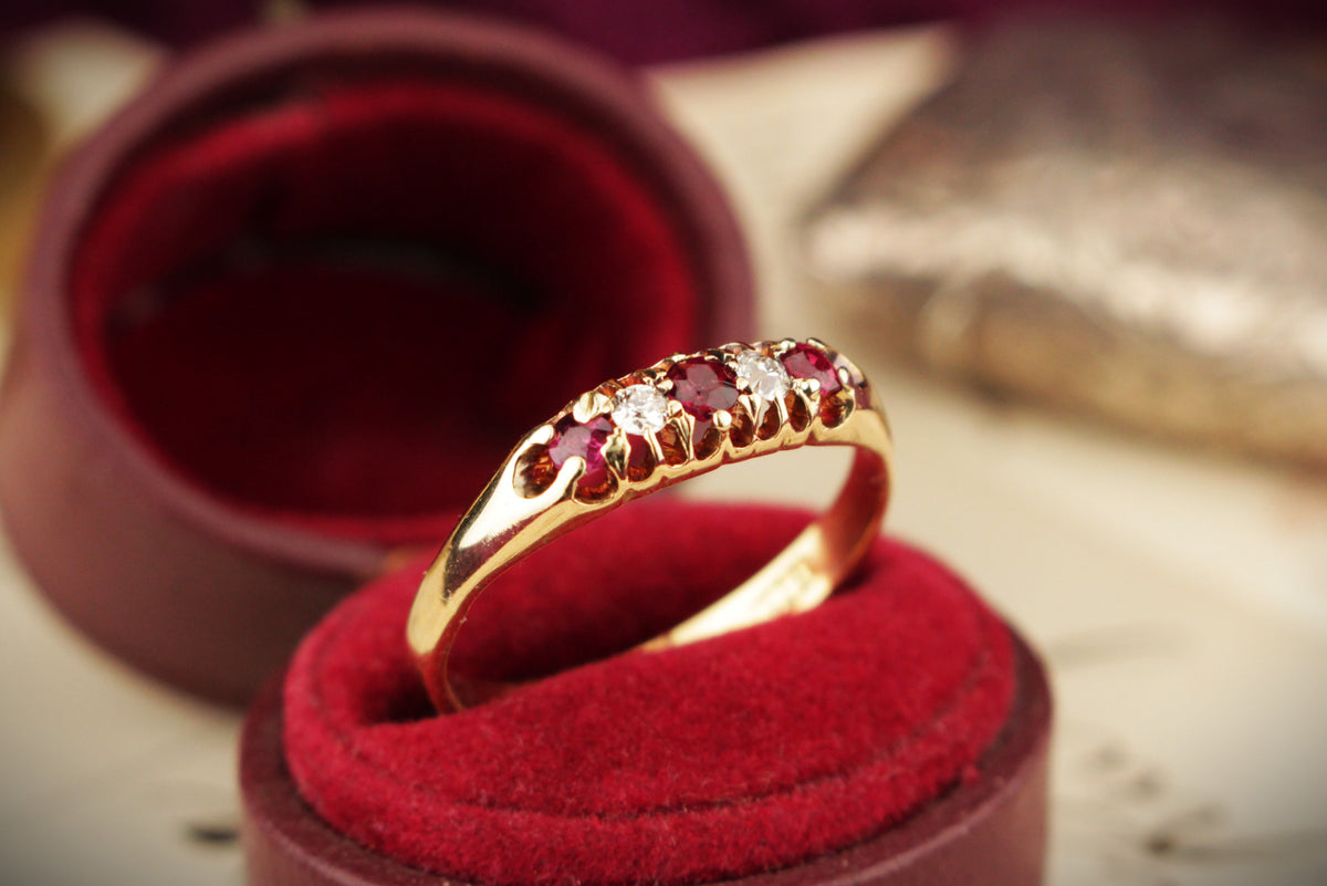 ANTIQUE EDWARDIAN c1900 RUBY & DIMAOND RING 18ct  GOLD