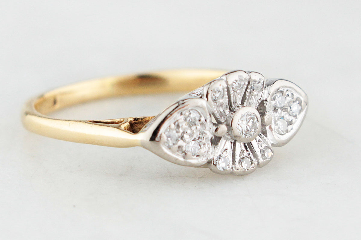 ART DECO DIAMOND RING 18ct GOLD &amp; PLATINUM