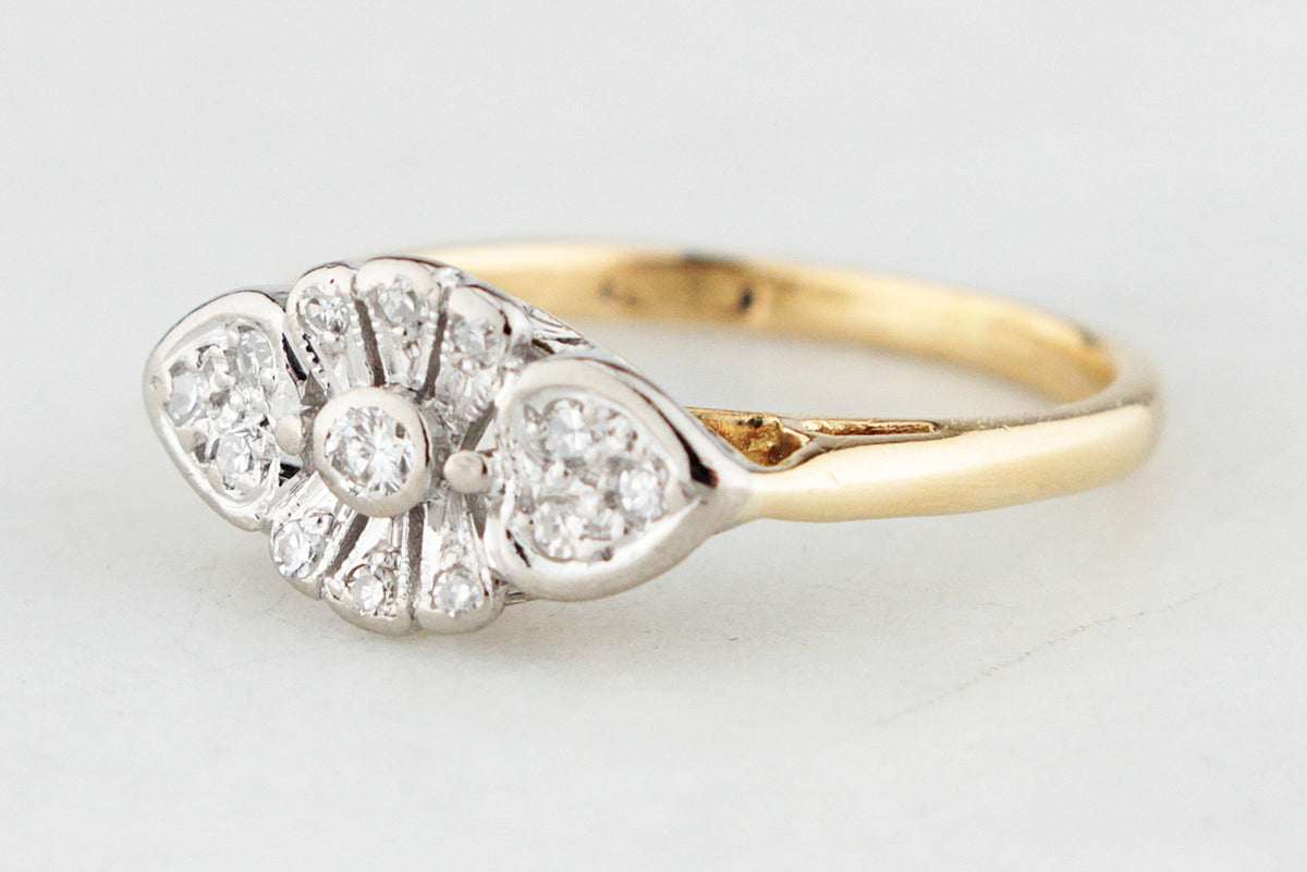 ART DECO DIAMOND RING 18ct GOLD &amp; PLATINUM