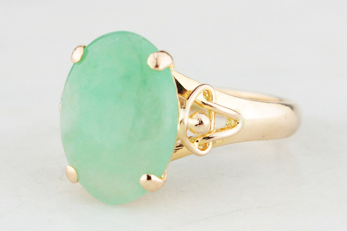 VINTAGE 1940s JADE RING 14ct GOLD