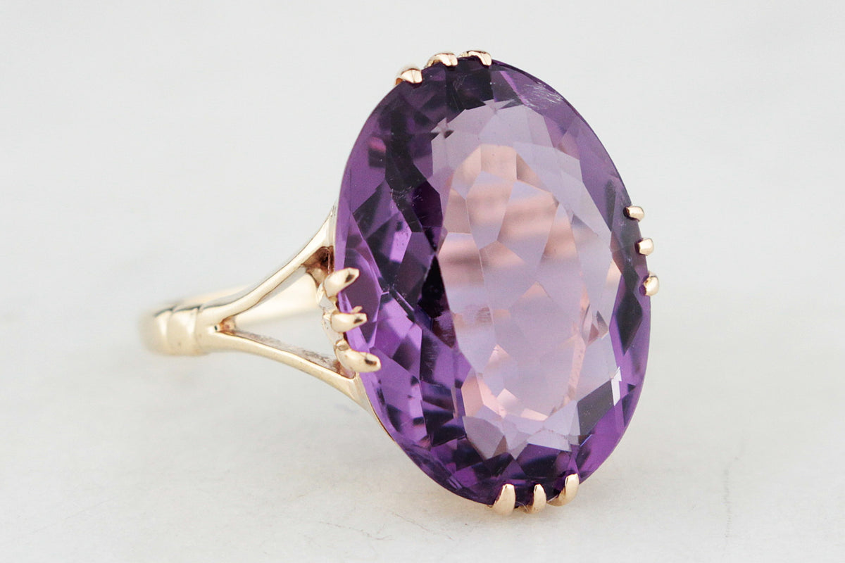 VINTAGE c1940&#39;s 8ct AMETHYST COCKTAIL RING 9ct GOLD