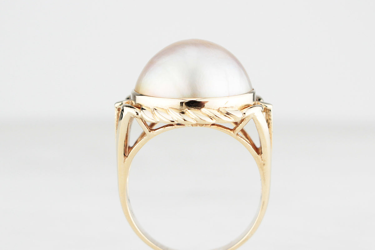 VINTAGE MABE PEARL STATEMENT RING 9ct GOLD