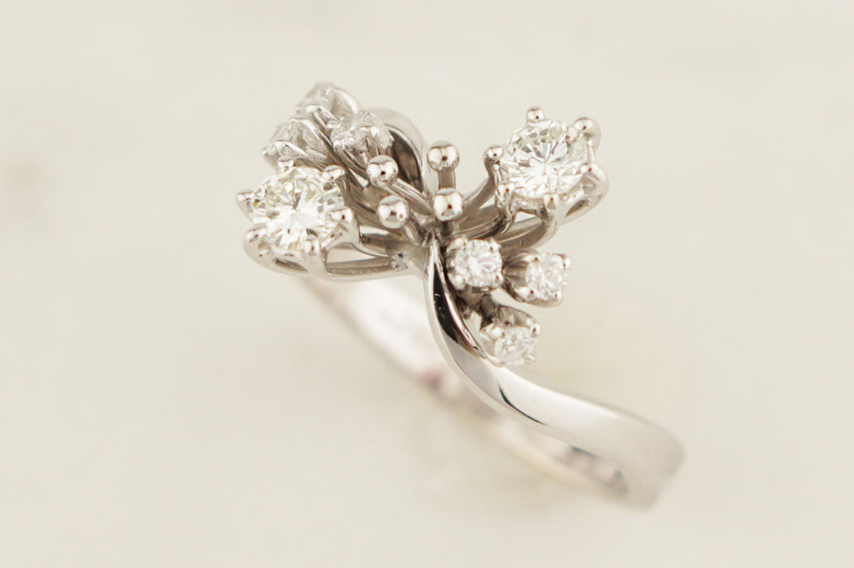 MID CENTURY c1950 DIAMOND RING 18ct WHITE GOLD