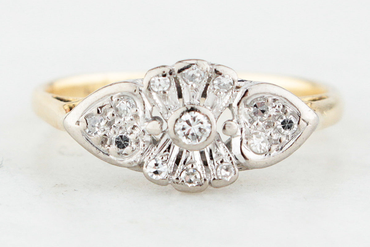 ART DECO DIAMOND RING 18ct GOLD &amp; PLATINUM