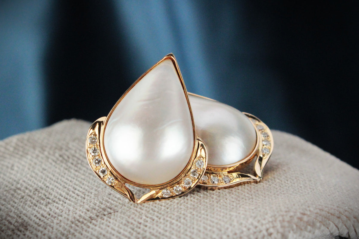 DESIGNER MABE PEARL &amp; DIAMOND STATEMENT EARRINGS 18ct GOLD