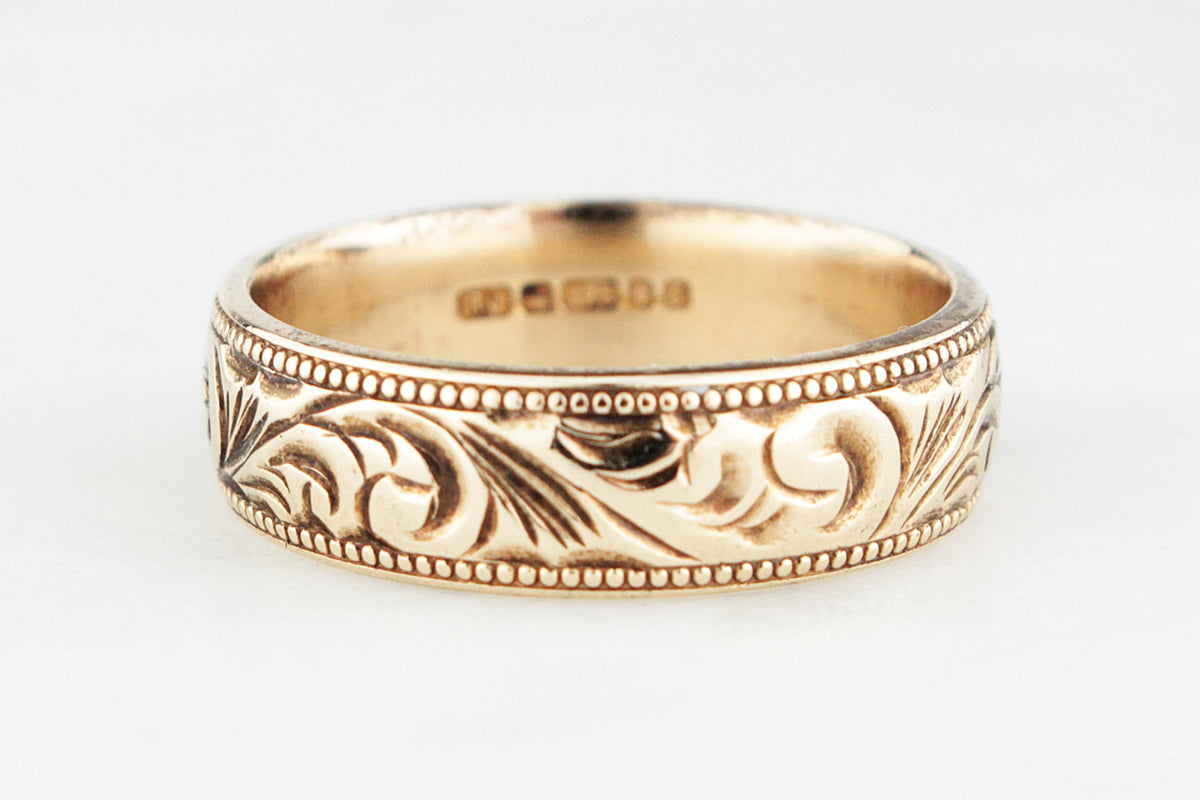 VINTAGE ETCHED BAND 9CT GOLD