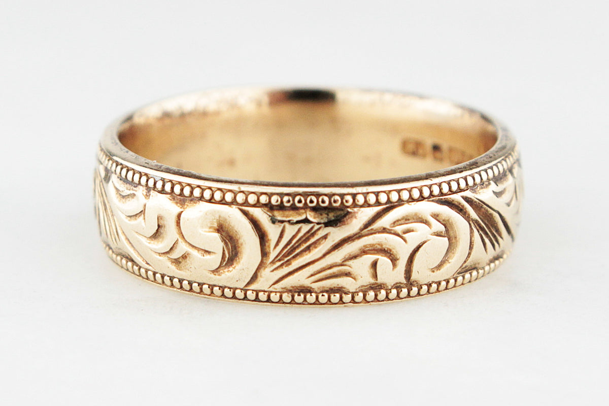 VINTAGE ETCHED BAND 9CT GOLD