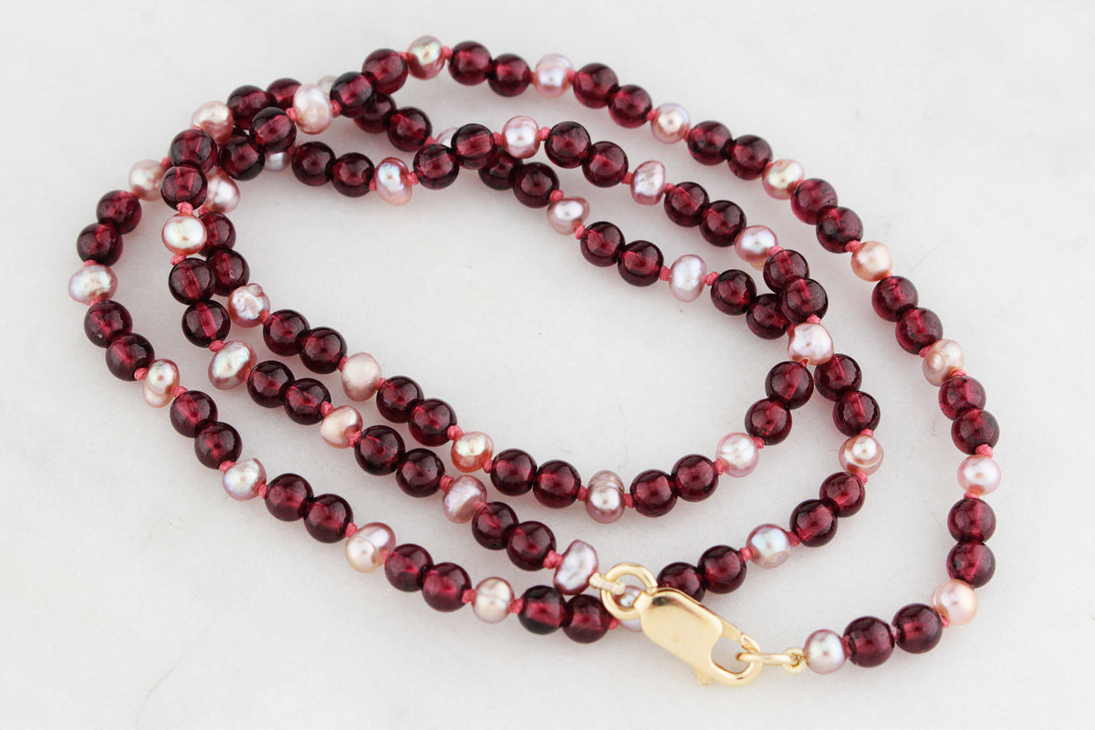 BESPOKE GARNET &amp; PINK PEARL NECKLACE 9ct GOLD