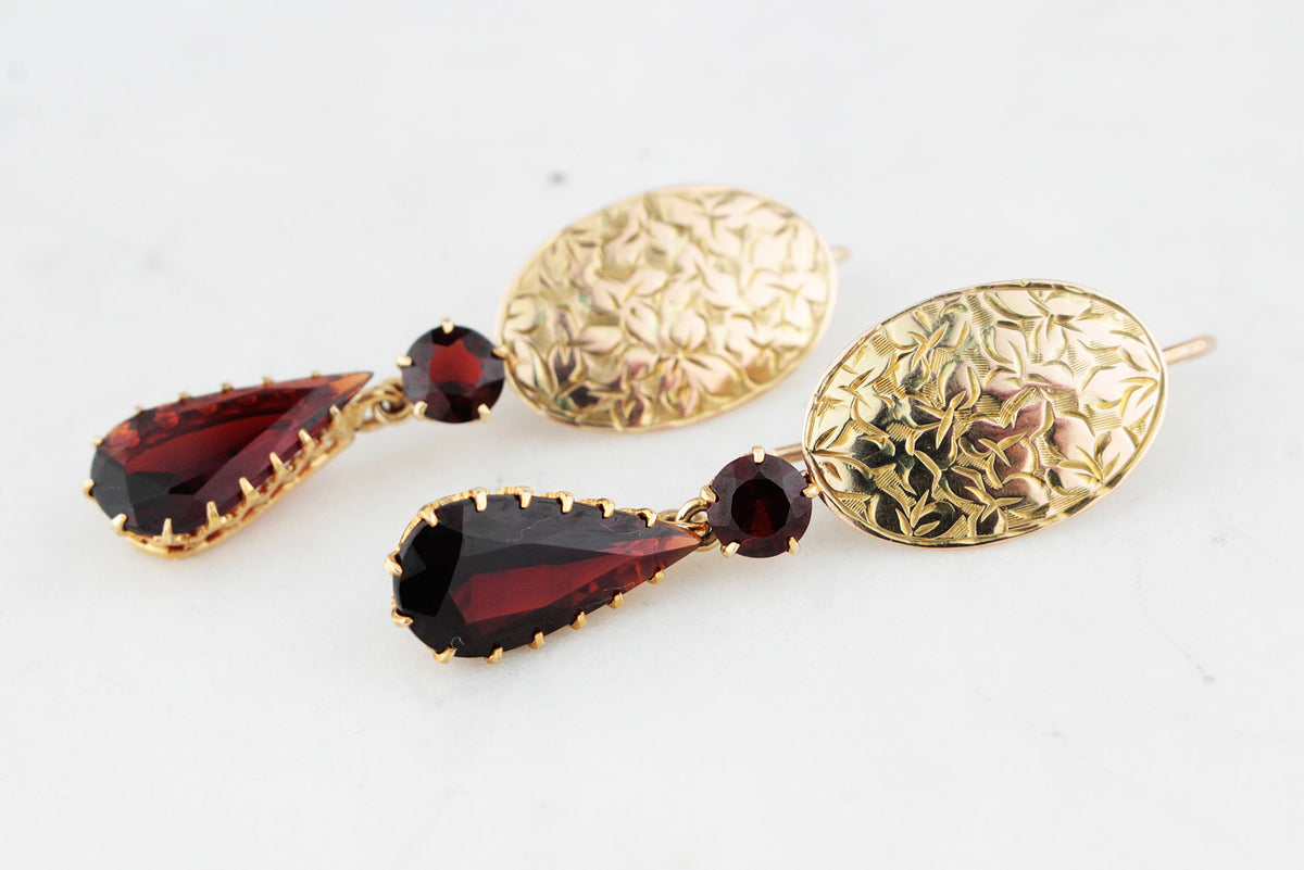 ANTIQUE ETCHED EDWARDIAN GARNET DROP EARRINGS 9ct GOLD