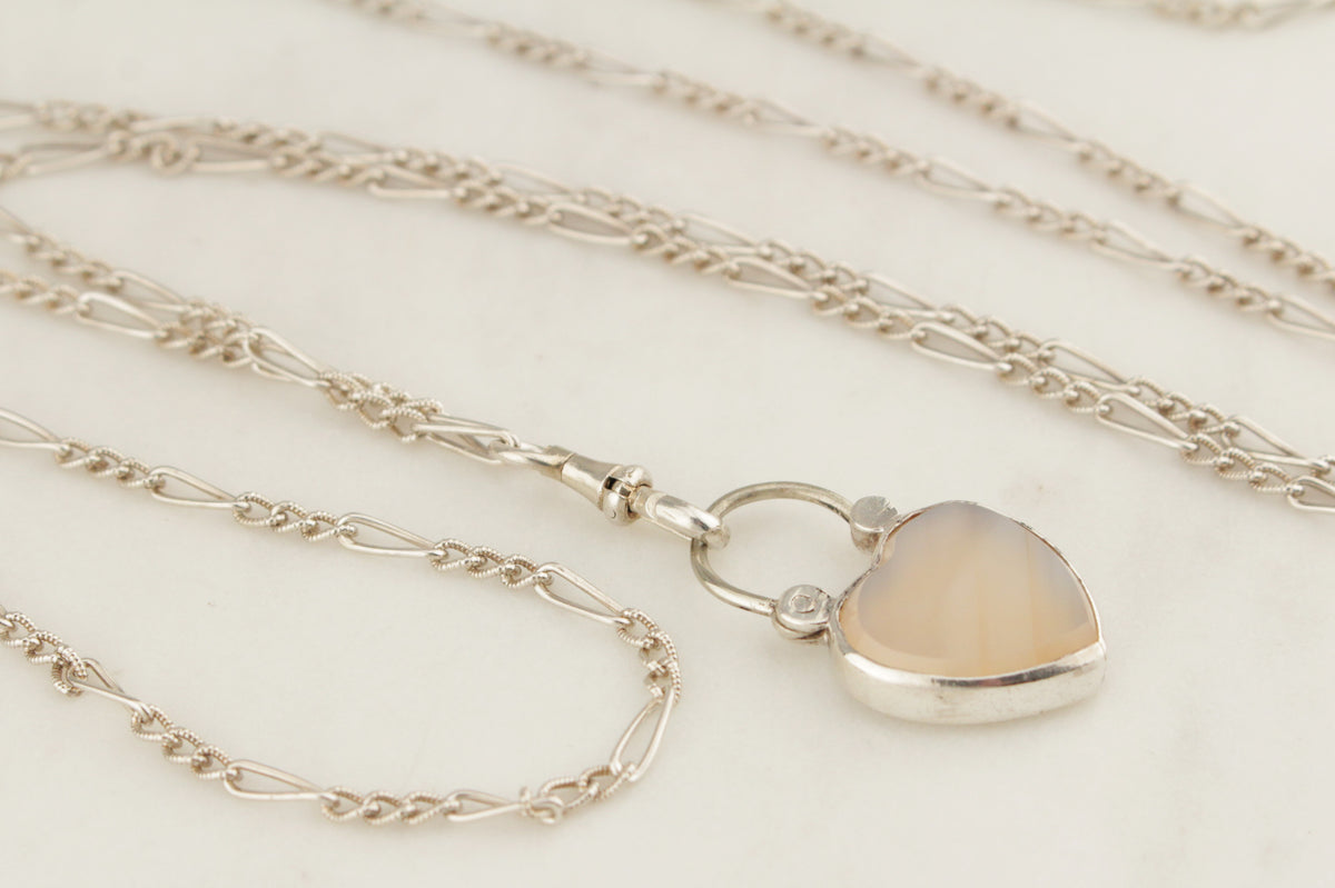 ANTIQUE LATE VICTORIAN c1890 SILVER MUFF CHAIN &amp; AGATE PADLOCK HEART
