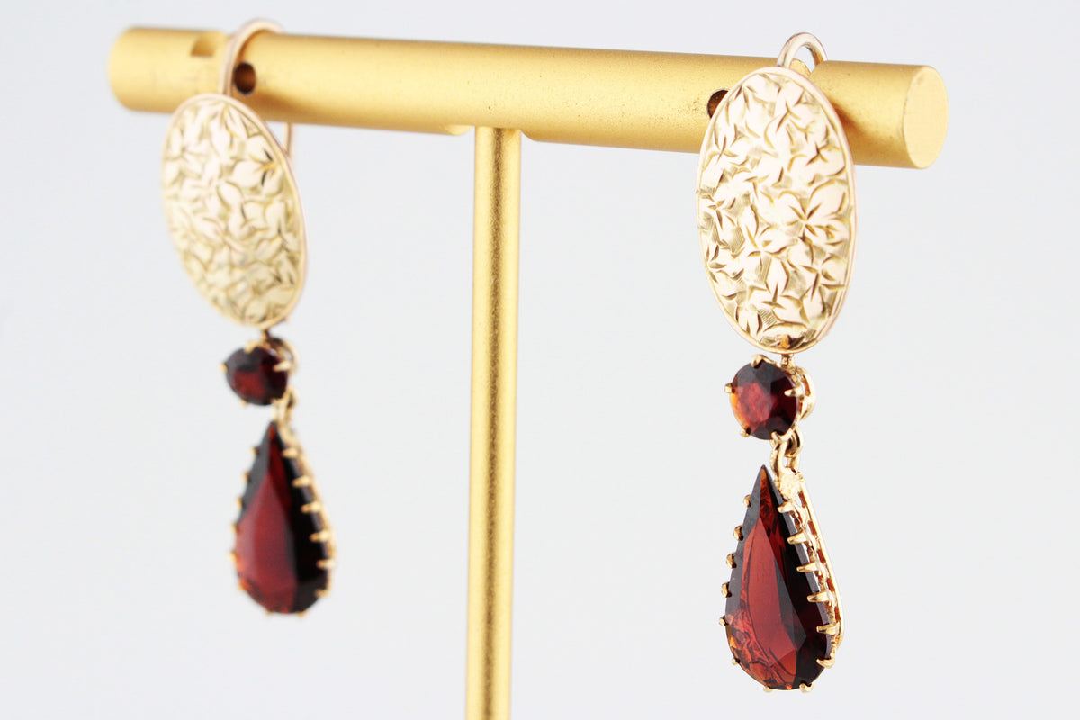 ANTIQUE ETCHED EDWARDIAN GARNET DROP EARRINGS 9ct GOLD
