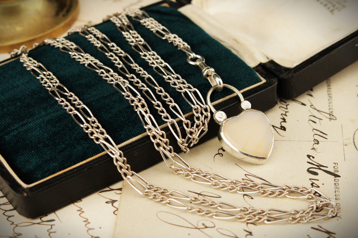 ANTIQUE LATE VICTORIAN c1890 SILVER MUFF CHAIN &amp; AGATE PADLOCK HEART