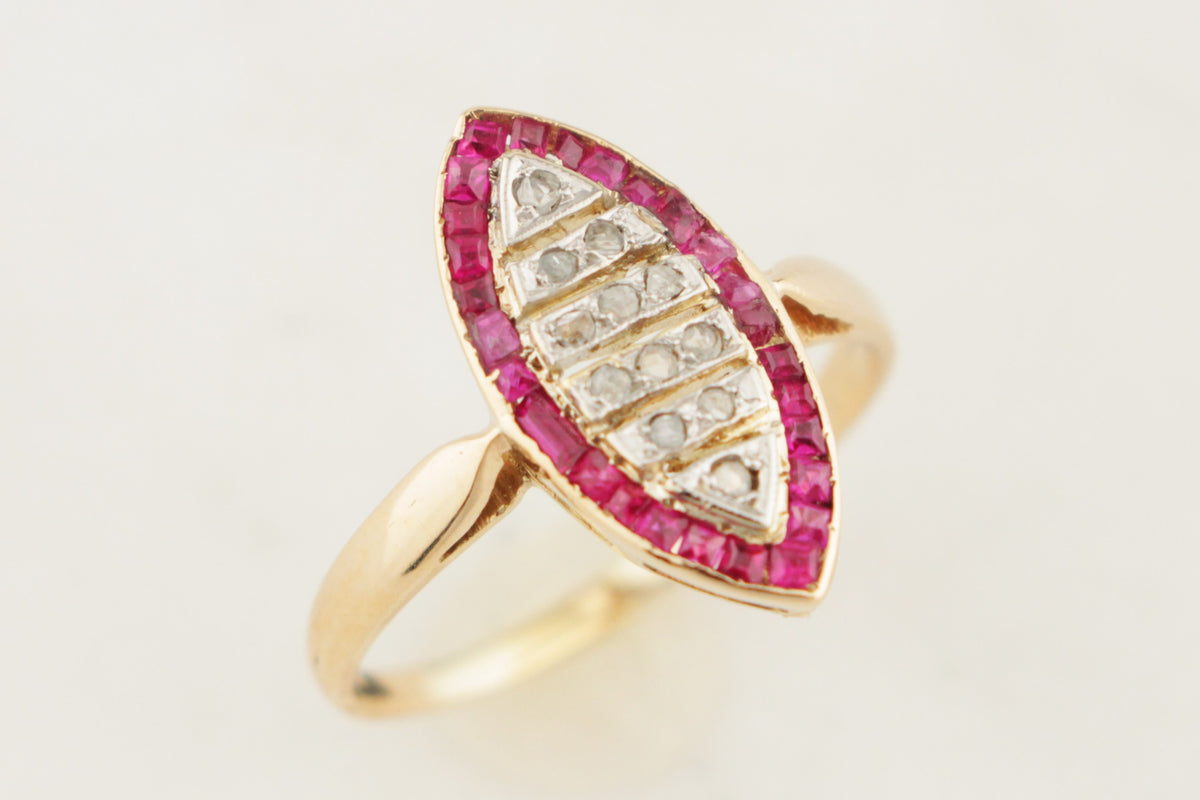 ANTIQUE ART DECO c1920 RUBY &amp; DIAMOND RING 18ct GOLD