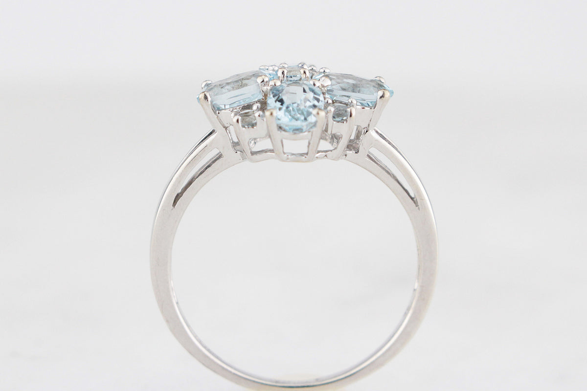 MODERN AQUAMARINE CLUSTER RING 9ct WHITE GOLD