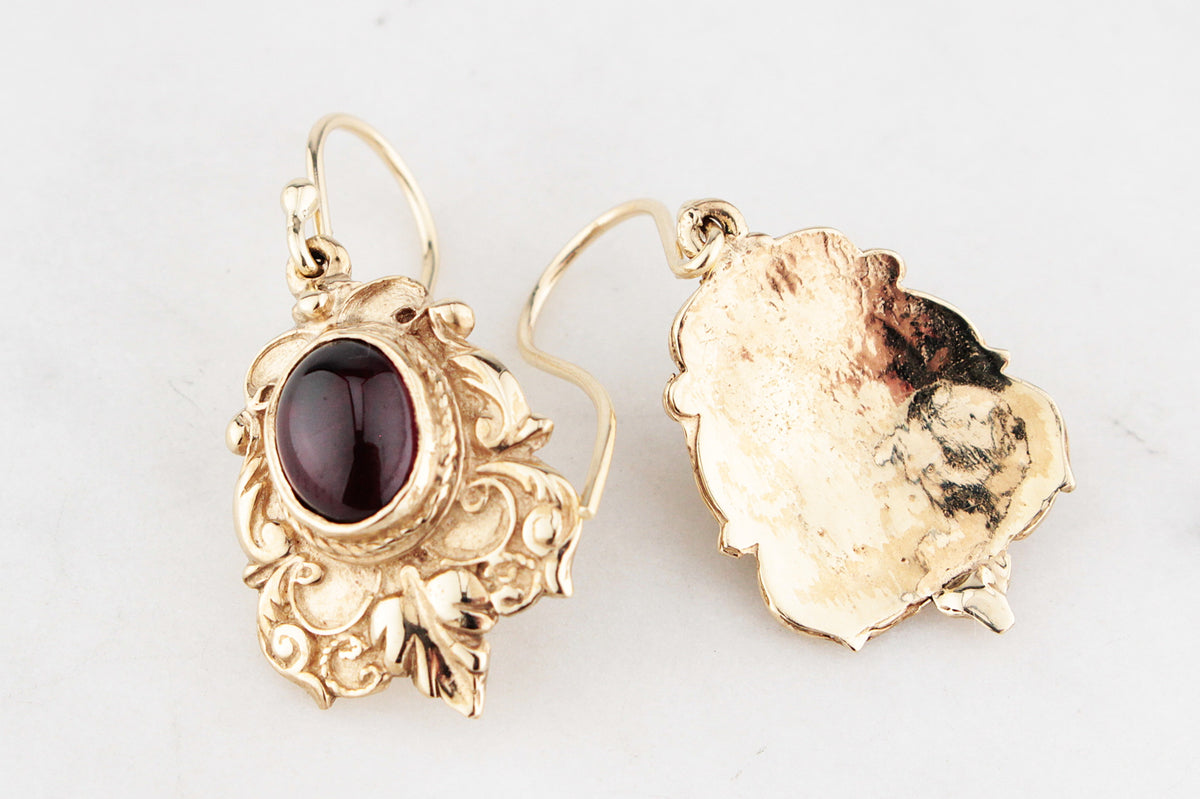 VINTAGE VICTORIAN STYLE GARNET EARRINGS 9ct GOLD