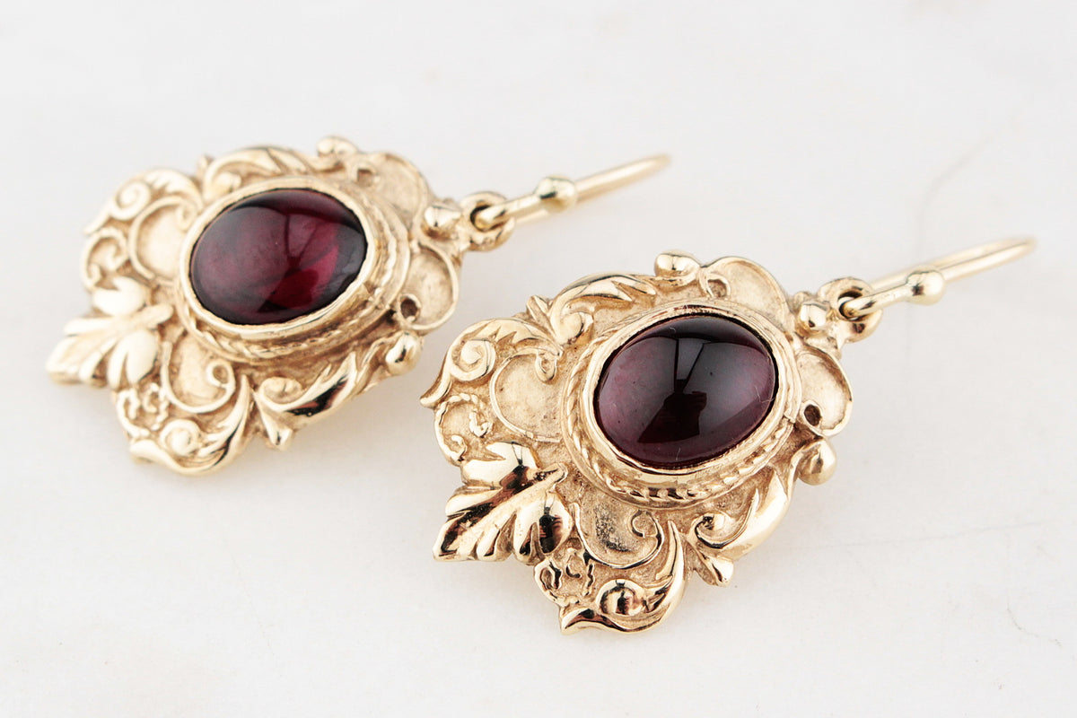 VINTAGE VICTORIAN STYLE GARNET EARRINGS 9ct GOLD