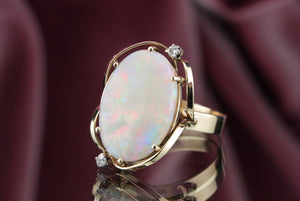 MID CENTURY c1960 SOLID WHITE OPAL & DIAMOND RING ON 9ct YELLOW GOLD