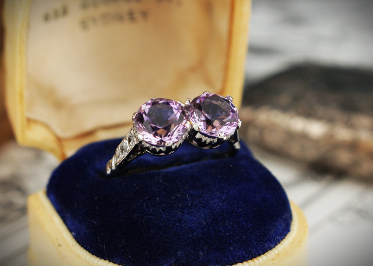 ART DECO c1930 AMETHYST &amp; WHITE SAPPHIRE TOI ET MOI RING 9ct WHITE GOLD