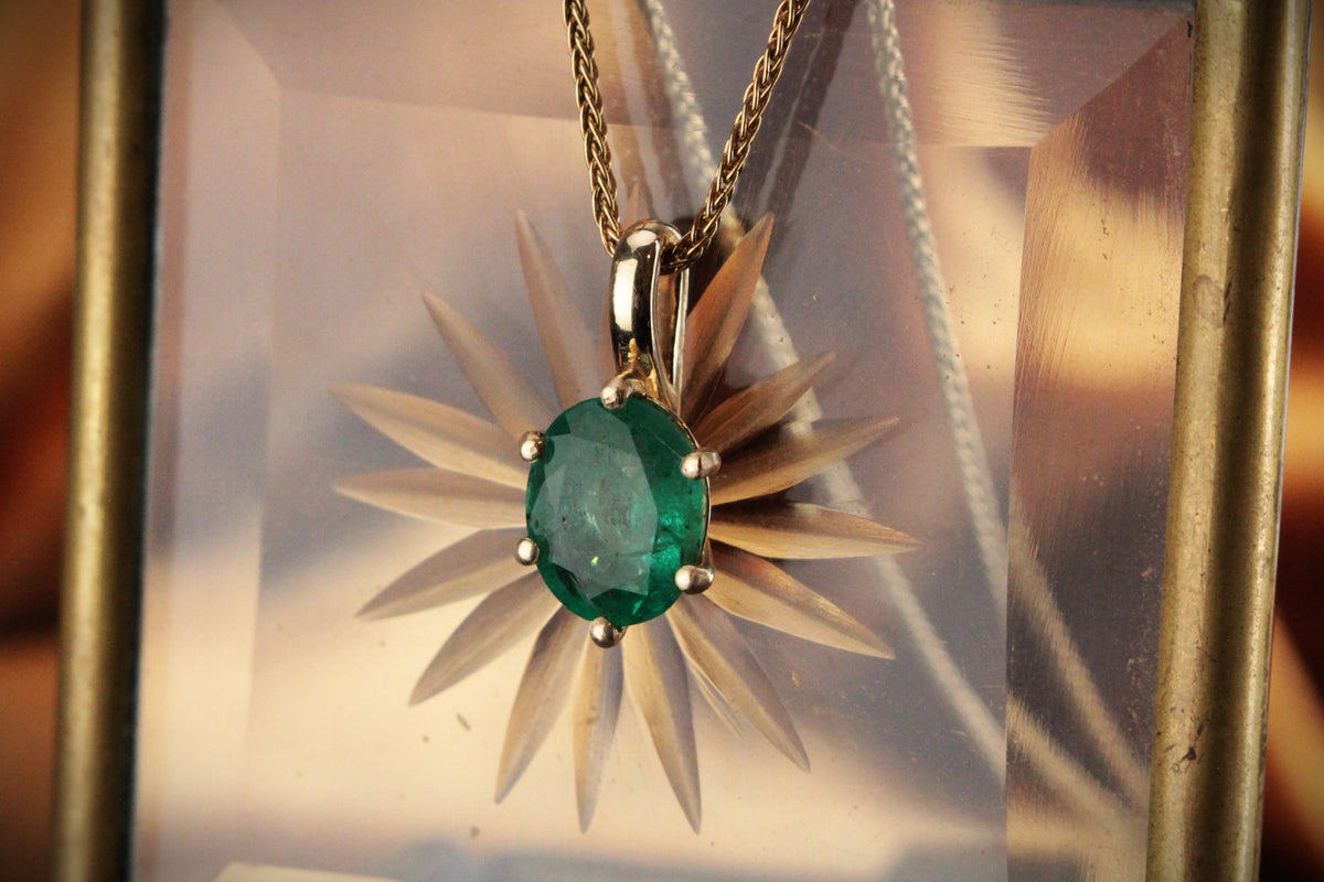 BESPOKE 2.20ct EMERALD PENDANT 10ct GOLD