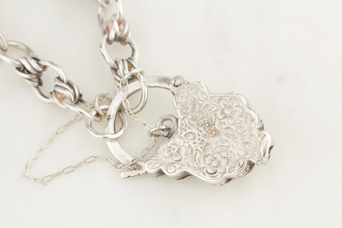 ANTIQUE VICTORIAN c1850 GARNET &amp; STERLING SILVER BRACELET