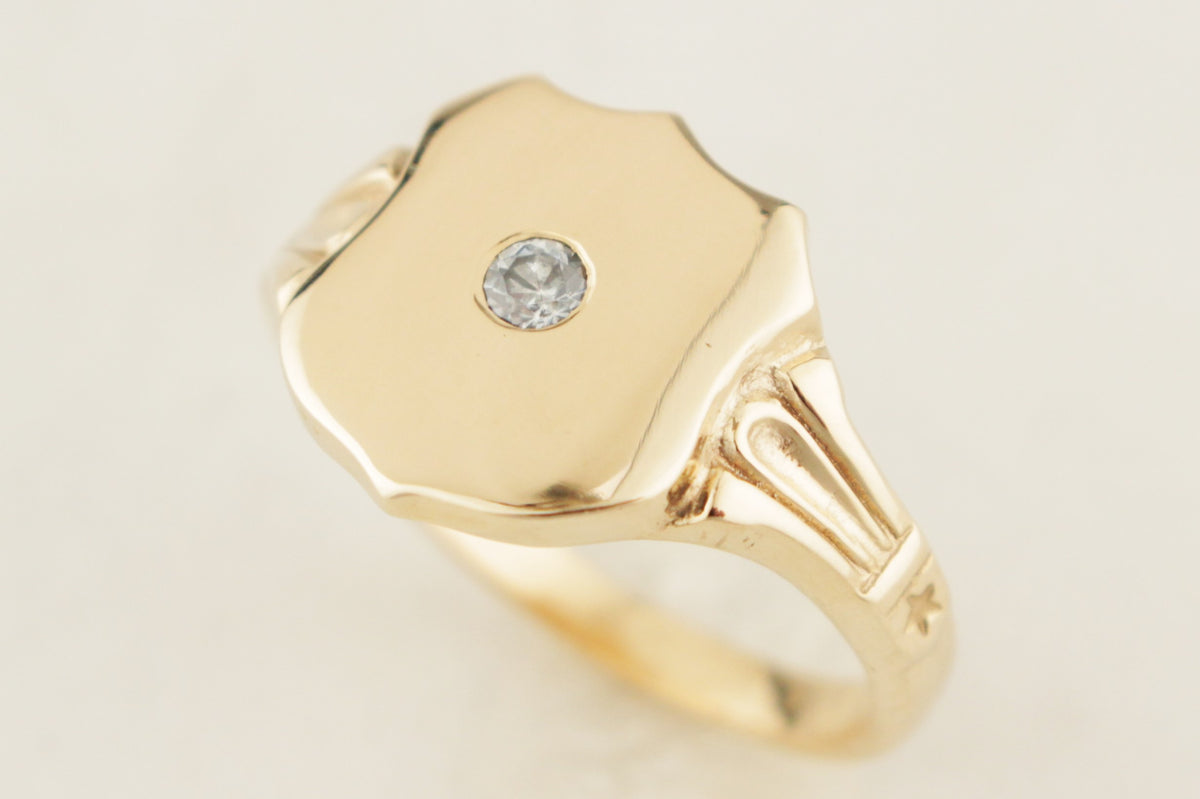 CUSTOM R&amp;V OEC DIAMOND SHIELD SIGNET RING 9ct GOLD
