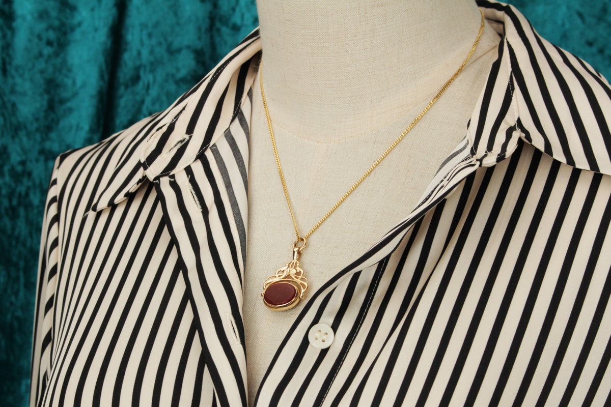 VINTAGE ANTIQUE STYLE BLOODSTONE &amp; CARNELIAN FOB SPINNER 9ct GOLD