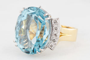 VINTAGE 21ct AQUAMARINE & DIAMOND RING 18ct GOLD