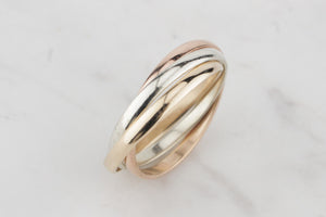 RETRO ESTATE RUSSIAN WEDDING BANDS ON 9ct MIXED GOLD