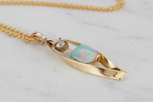 ANTIQUE c1920 DIAMOND & OPAL PENDANT ON 9ct YELLOW GOLD