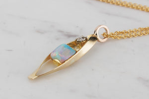 ANTIQUE c1920 DIAMOND & OPAL PENDANT ON 9ct YELLOW GOLD