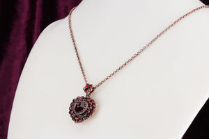 ANTIQUE EDWARDIAN c1910 BOHEMIAN GARNET HEART LOCKET PENDANT ON TOMBAC