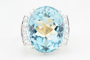 VINTAGE 21ct AQUAMARINE & DIAMOND RING 18ct GOLD
