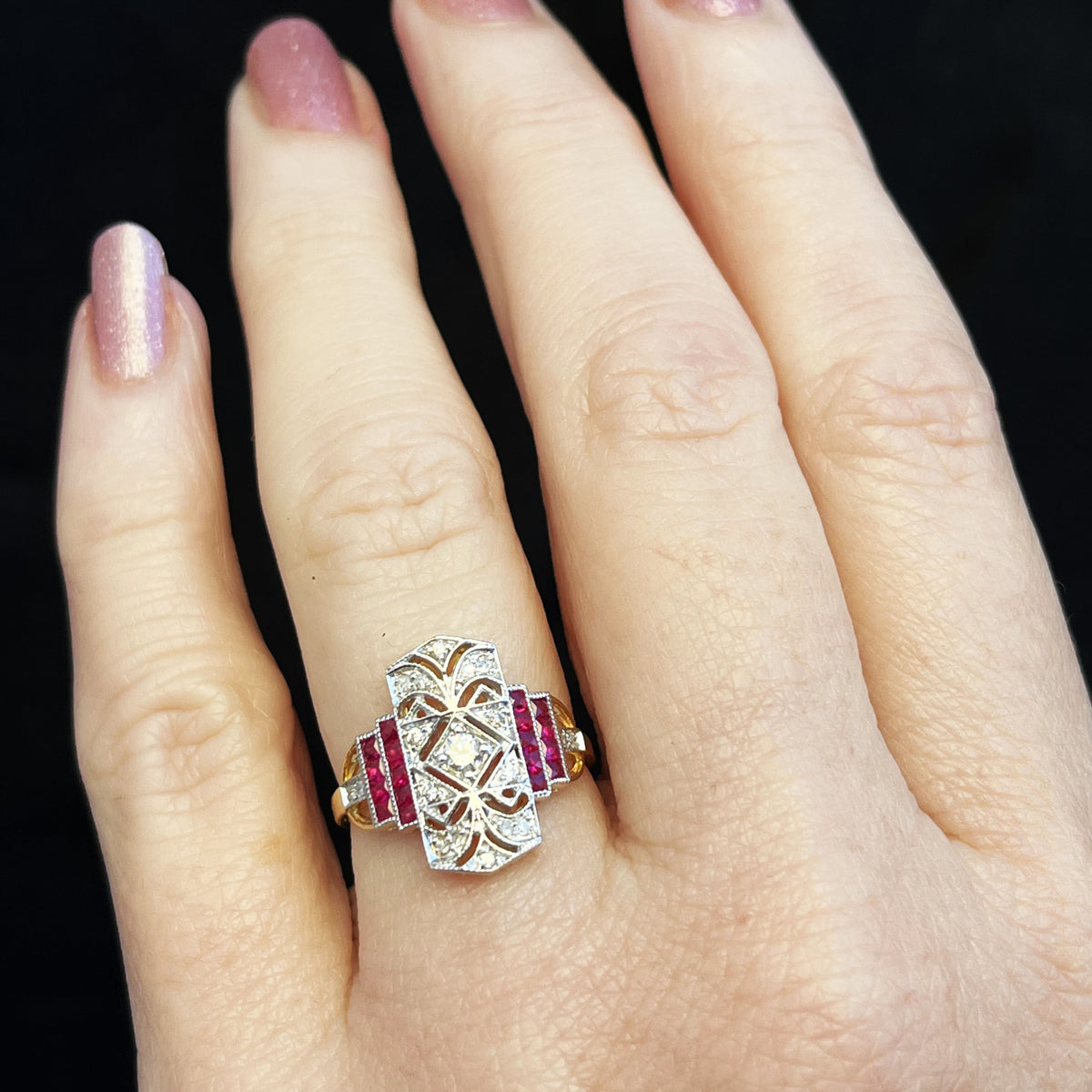 VINTAGE RUBY &amp; DIAMOND RING 18ct GOLD