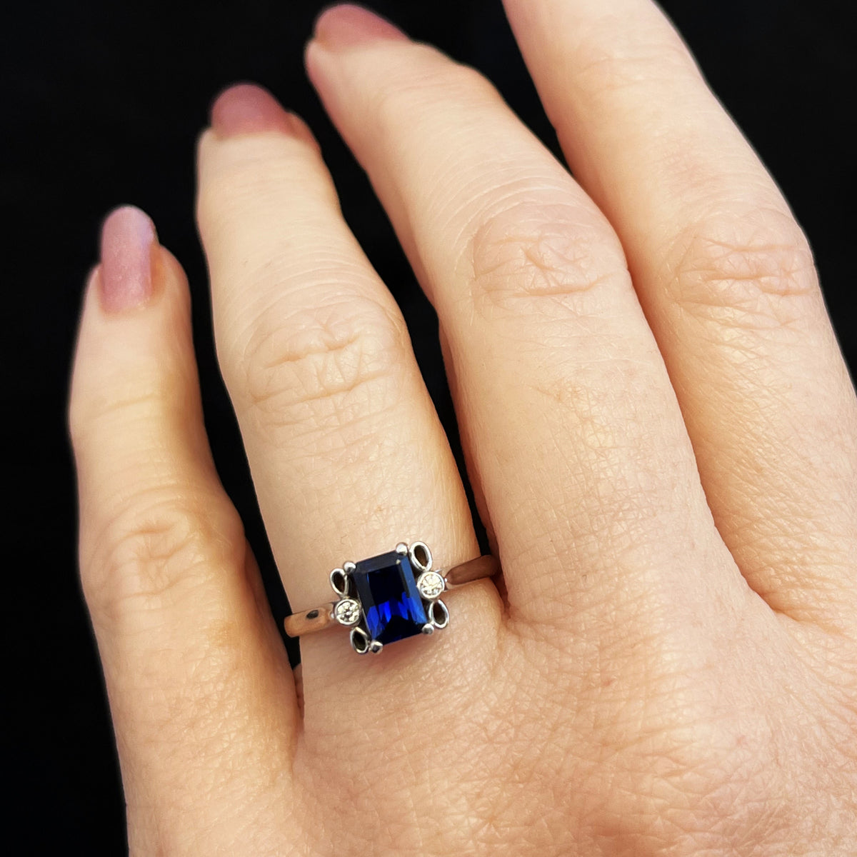 VINTAGE AUSTRALIAN SAPPHIRE &amp; DIAMOND RING 18ct WHITE GOLD