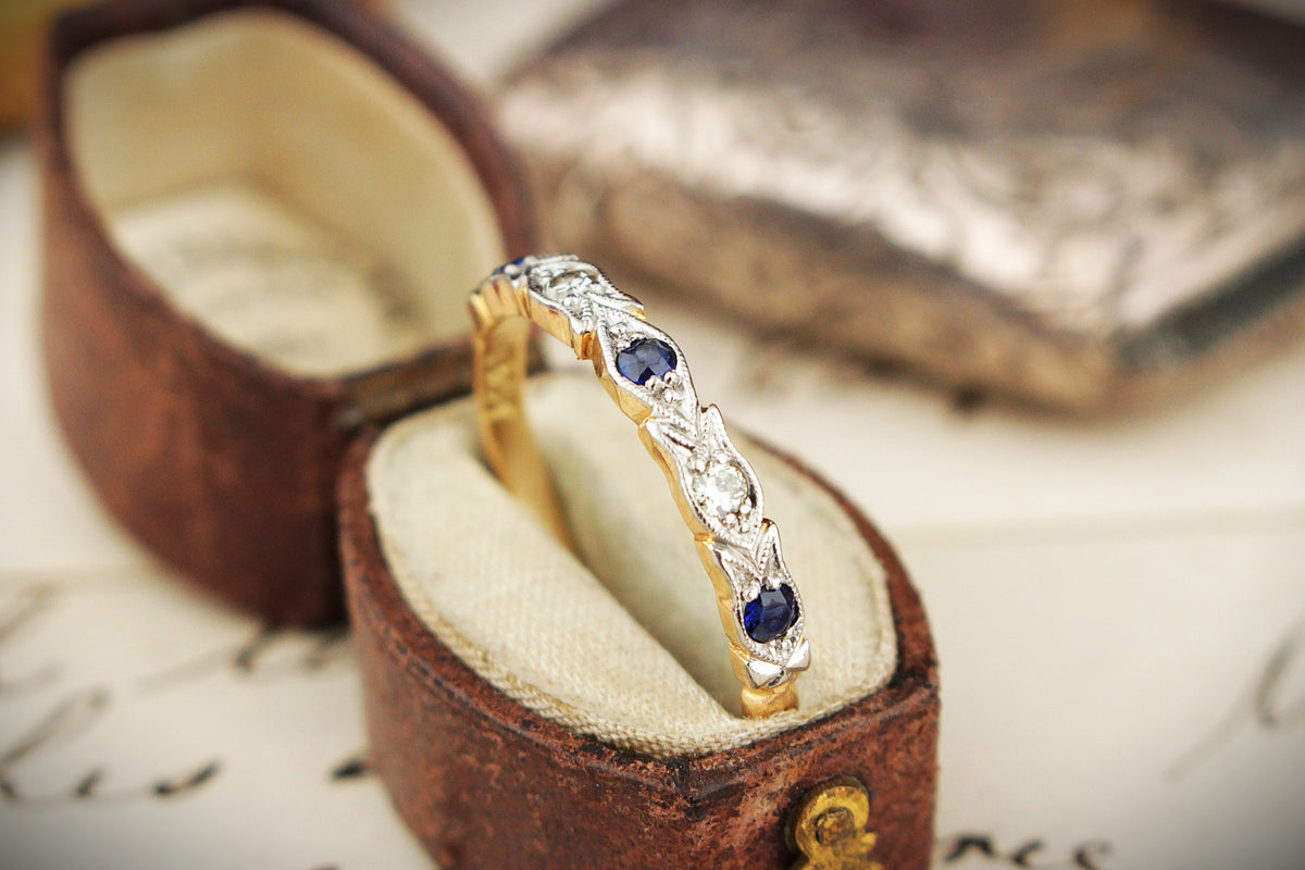 ANTIQUE ART DECO SAPPHIRE &amp; DIAMOND BAND 18ct GOLD &amp; PLATINUM