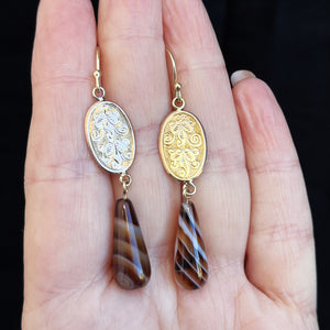 ANTIQUE EDWARDIAN 9ct GOLD EARRINGS WITH BANDED AGATE