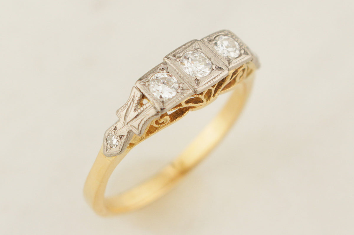 VINTAGE c1930 ART DECO DIAMOND TRILOGY RING 18ct GOLD &amp; PALLADIUM