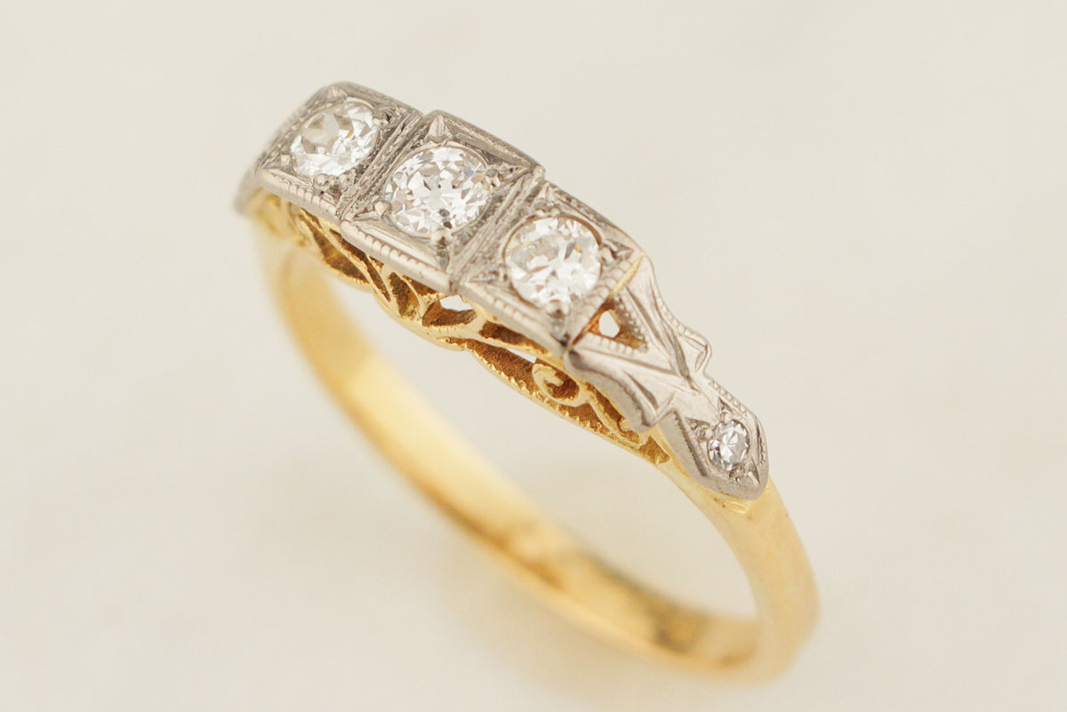 VINTAGE c1930 ART DECO DIAMOND TRILOGY RING 18ct GOLD &amp; PALLADIUM