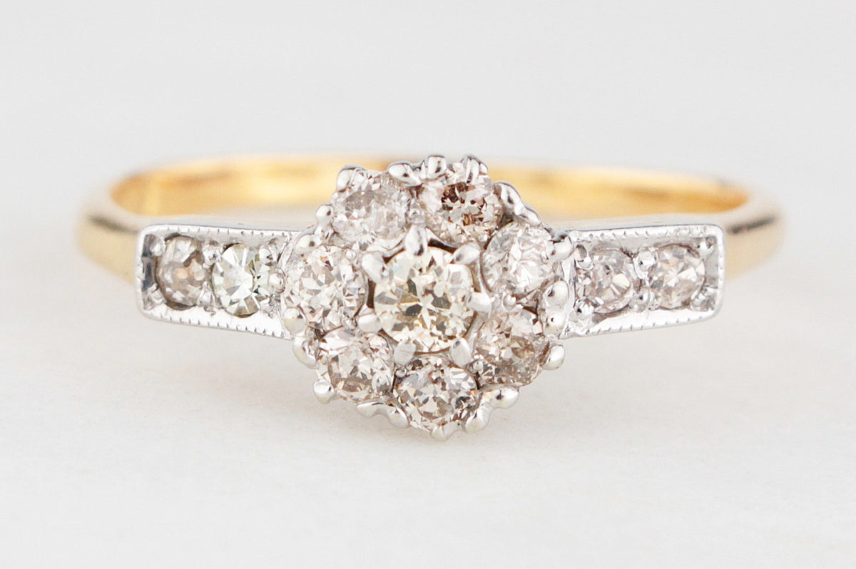 ANTIQUE ART DECO .70ct DIAMOND DAISY RING 18ct GOLD &amp; PLATINUM