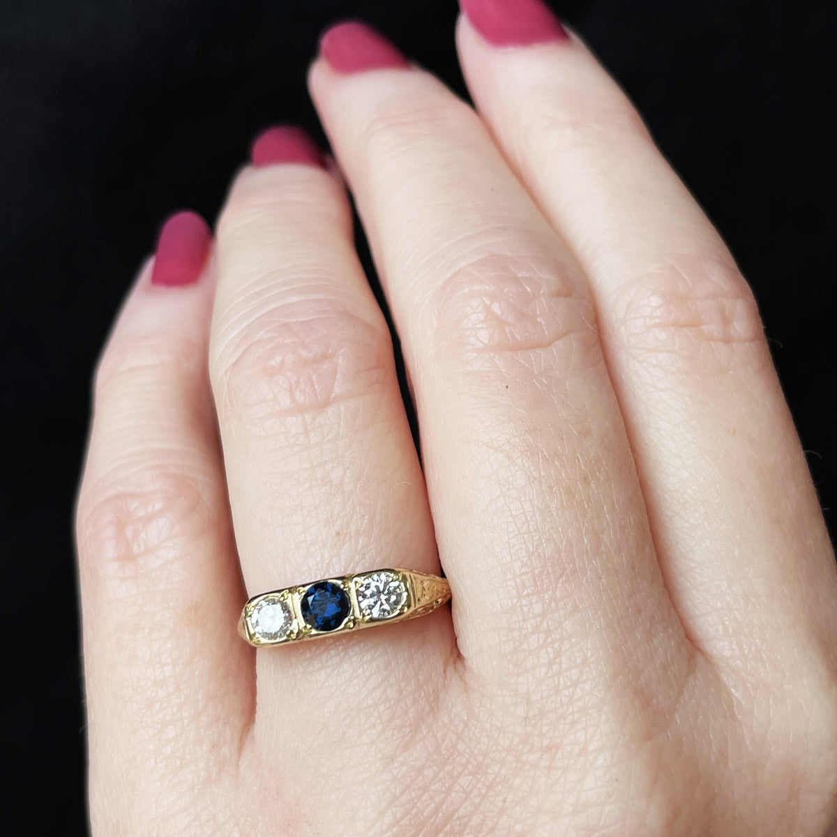 BESPOKE SAPPHIRE &amp; DIAMOND RING 14ct GOLD