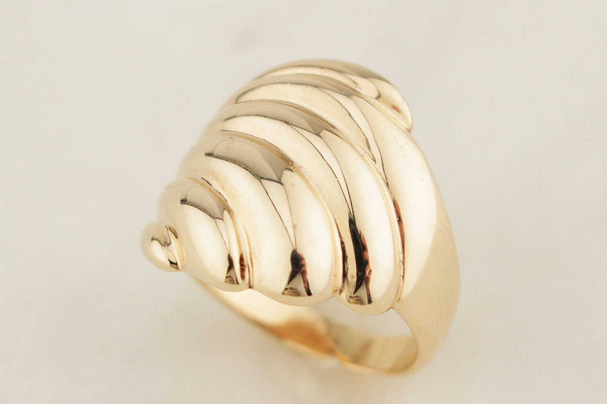 RETRO ESTATE FAN SHAPED RING 9ct GOLD