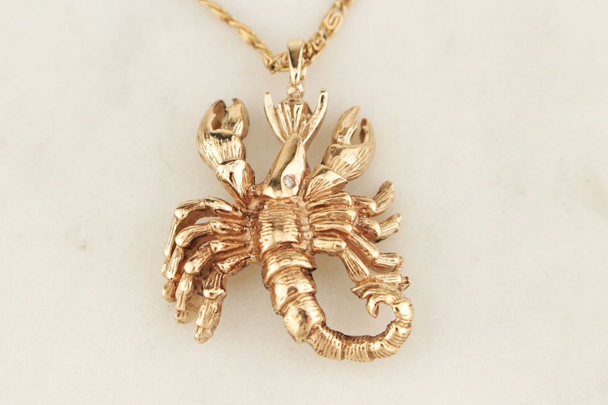 RETRO ESTATE DIAMOND LOBSTER PENDANT 9ct GOLD