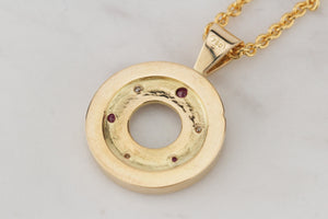 MODERN RUBY & DIAMOND PENDANT ON 18ct YELLOW GOLD